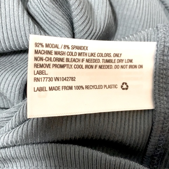 LK NW 🥶 BUNDLE OF 2 LIGHTWEIGHT THERMAL LONG SLEEVE BASE LAYER TOPS Women’s XXL - Picture 7 of 7